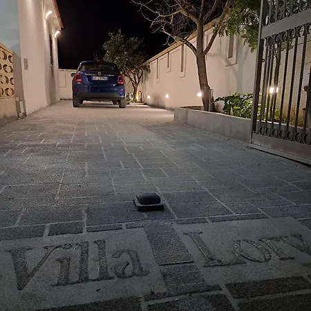 Villa Lory Torre Ovo Feriehus *
